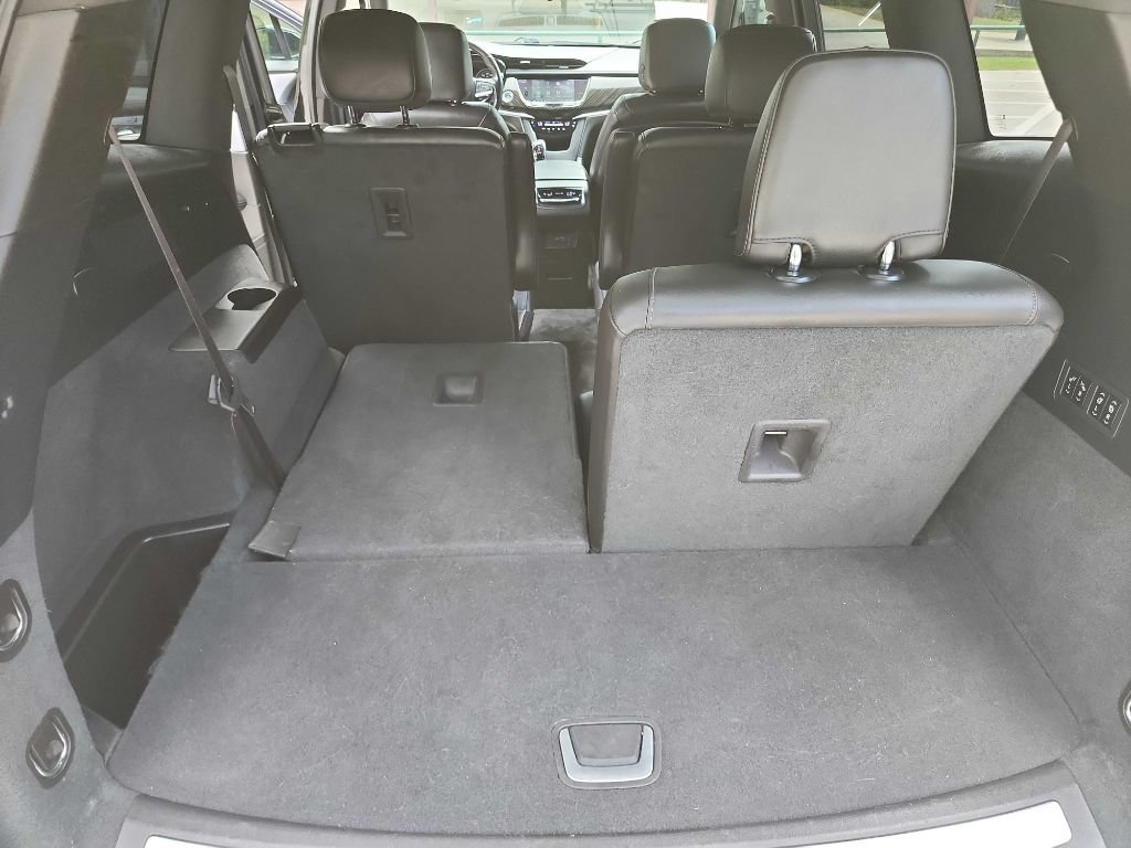 Used 2020 Cadillac XT6 Premium Luxury FWD image 34