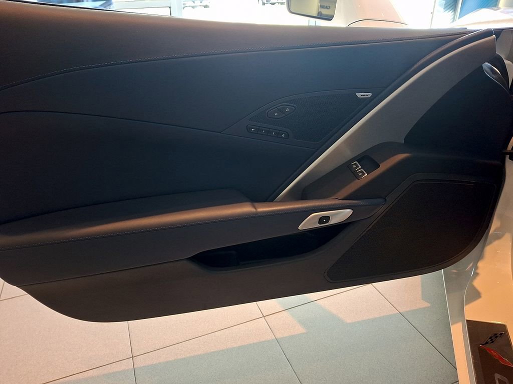 Used 2017 Chevrolet Corvette Z06 image 11