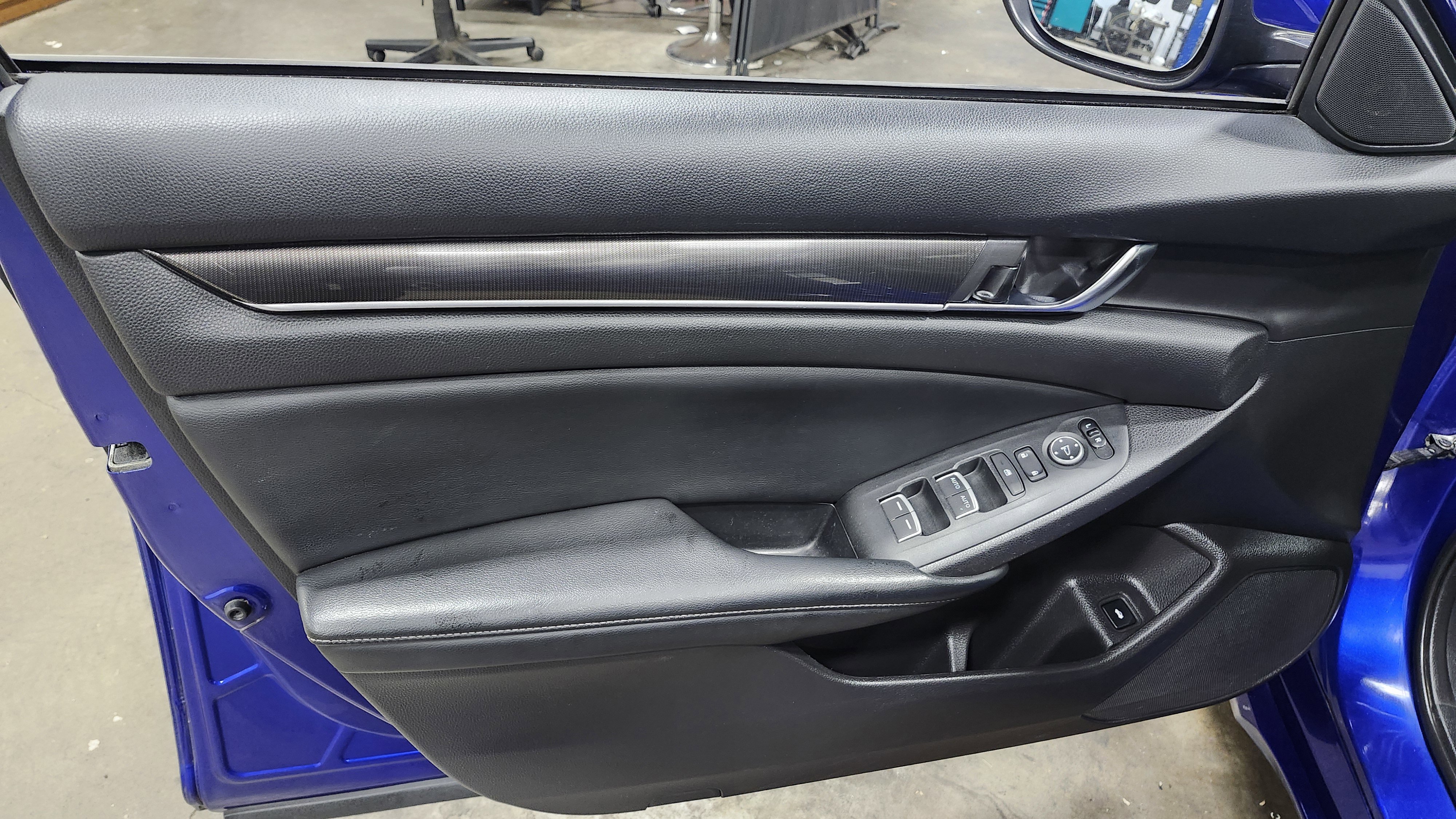 Used 2018 Honda Accord Sport image 24