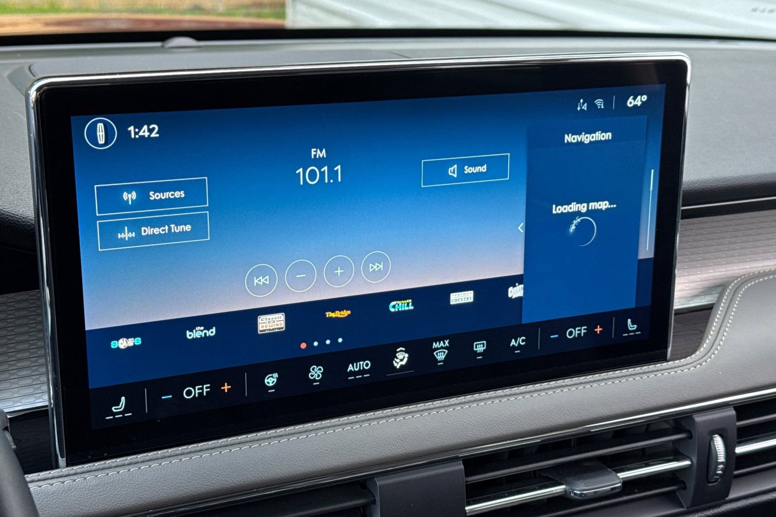 Certified 2025 Lincoln Corsair Grand Touring w/ Equipment Group 302A image 17