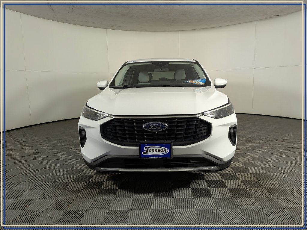 Used 2023 Ford Escape Active w/ Tech Pack #2 AWD/4WD image 2