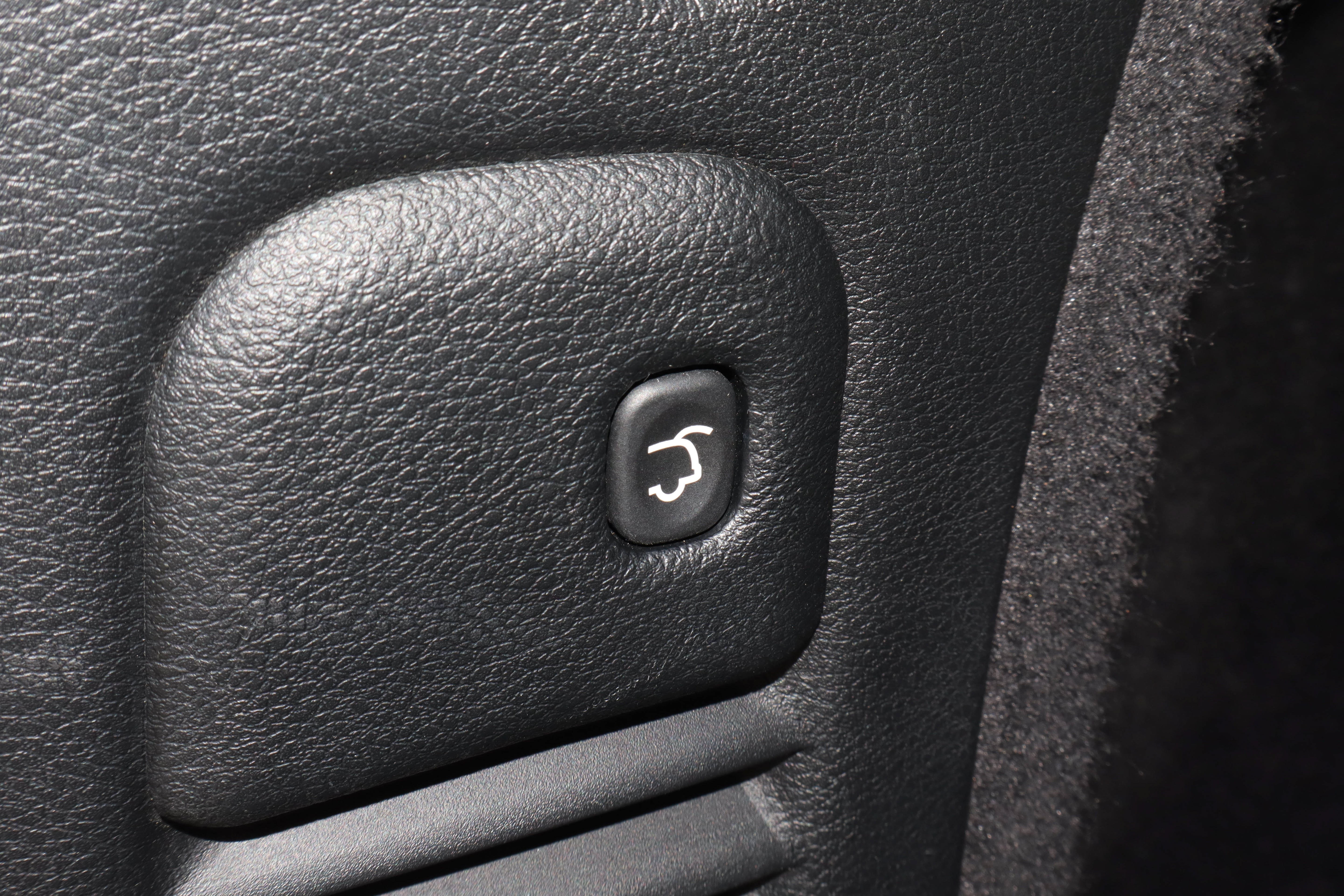 Used 2025 Dodge Durango GT AWD/4WD image 18