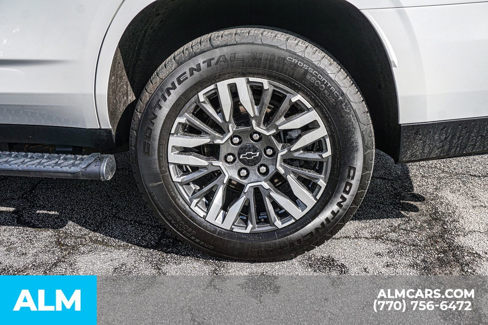 Used 2025 Chevrolet Tahoe Z71 w/ Comfort Package image 16