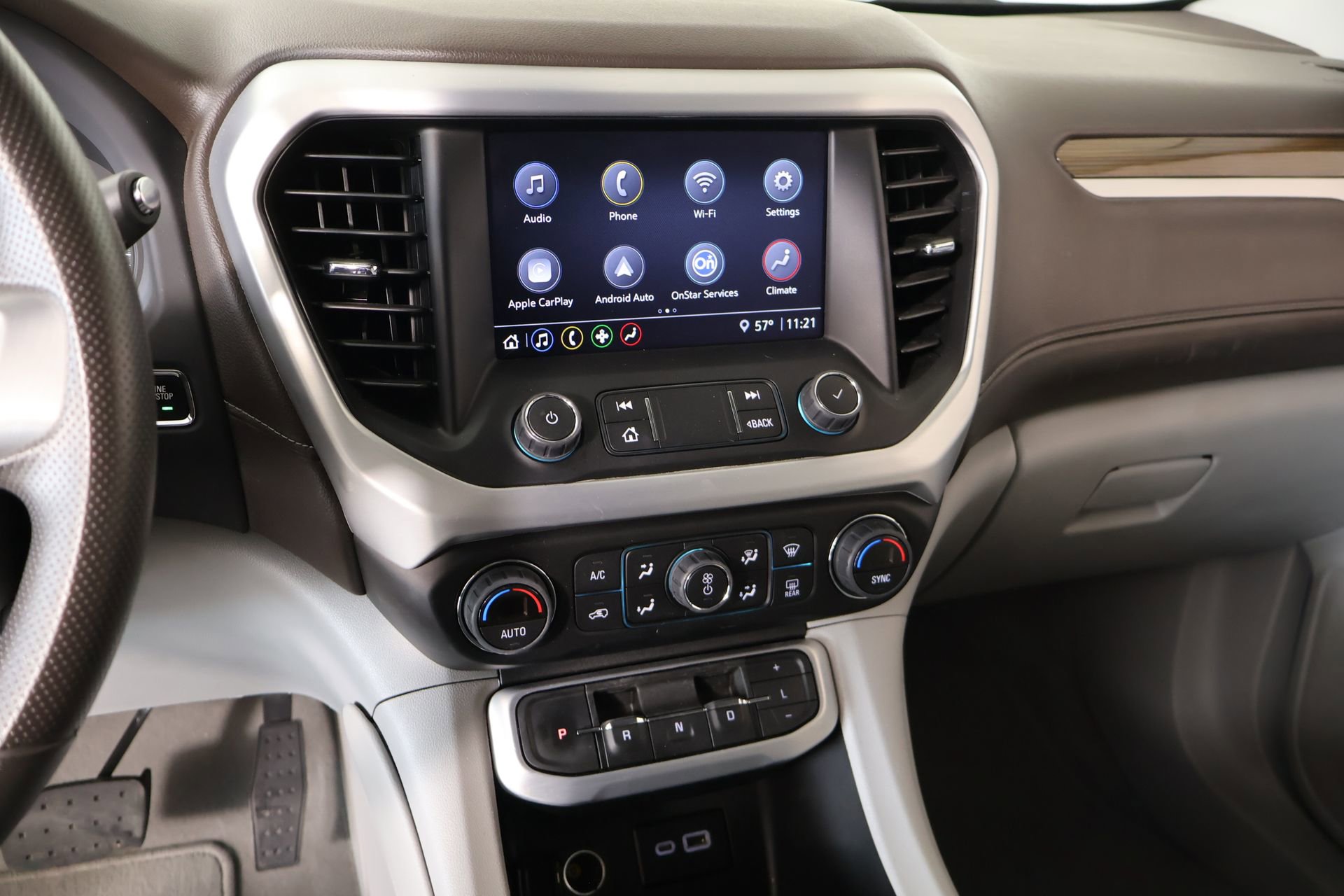 Used 2023 GMC Acadia SLE AWD/4WD image 5
