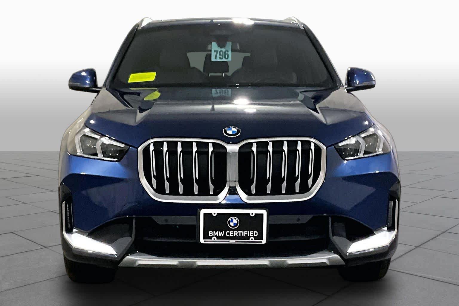 Certified 2025 BMW X1 xDrive28i w/ Premium Package AWD/4WD image 3