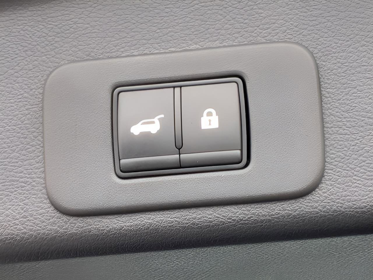 Certified 2025 Nissan Murano SV AWD/4WD image 24