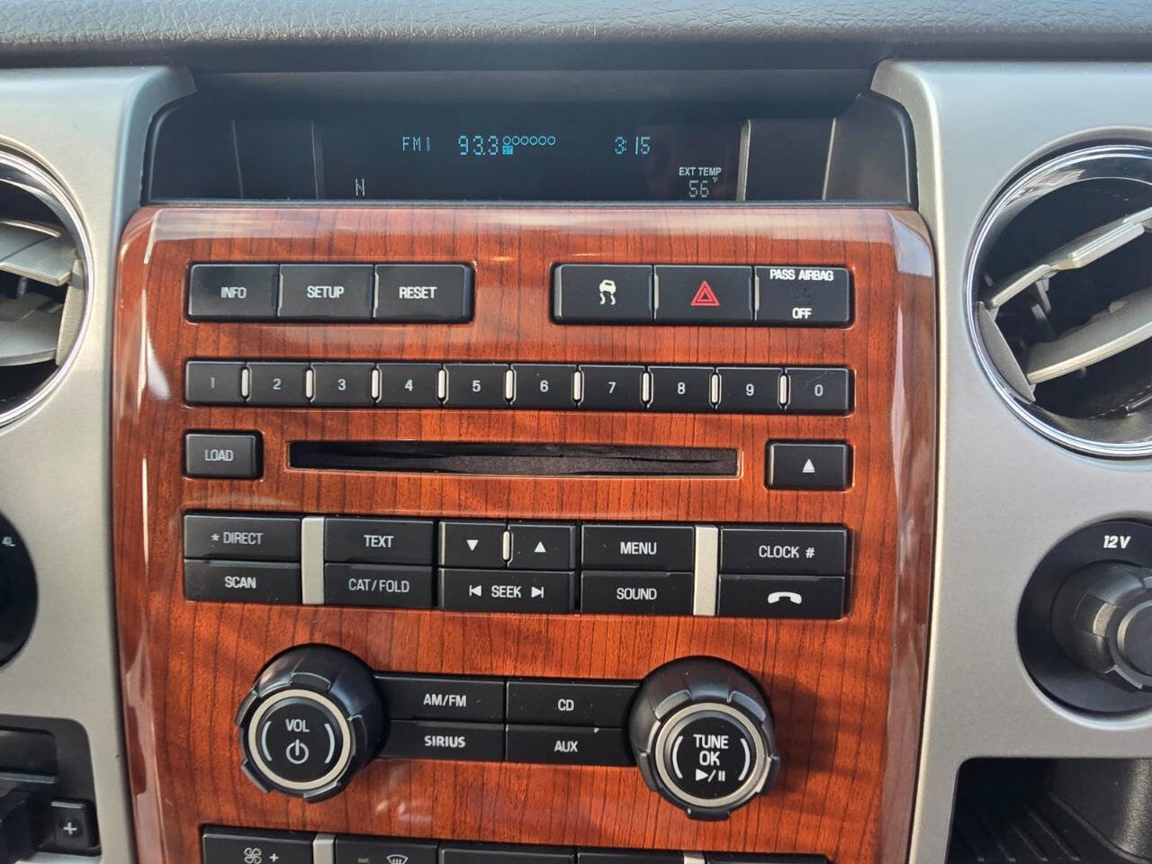 Used 2009 Ford F150 Lariat image 40