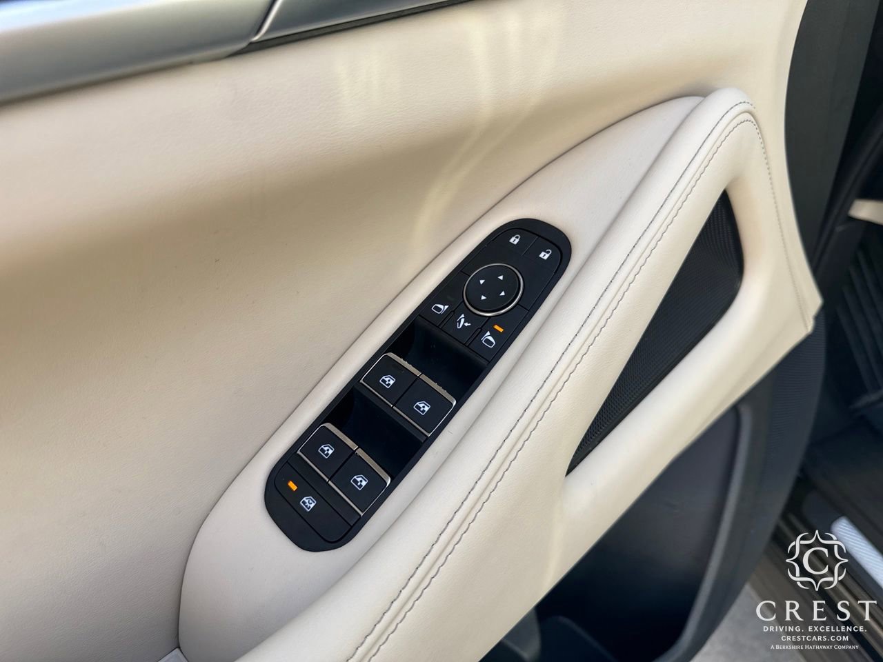 Used 2023 INFINITI QX60 Luxe w/ Cargo Package image 9