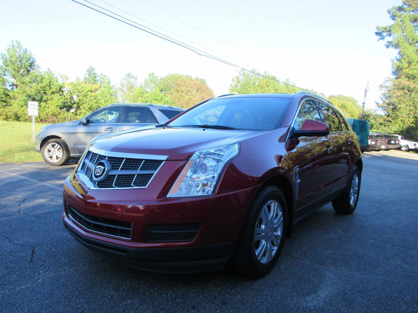 Used 2012 Cadillac SRX Luxury FWD image 1