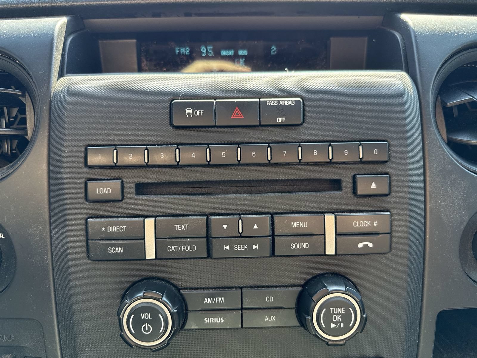Used 2013 Ford F150 STX w/ Mid Equipment Group AWD/4WD image 18