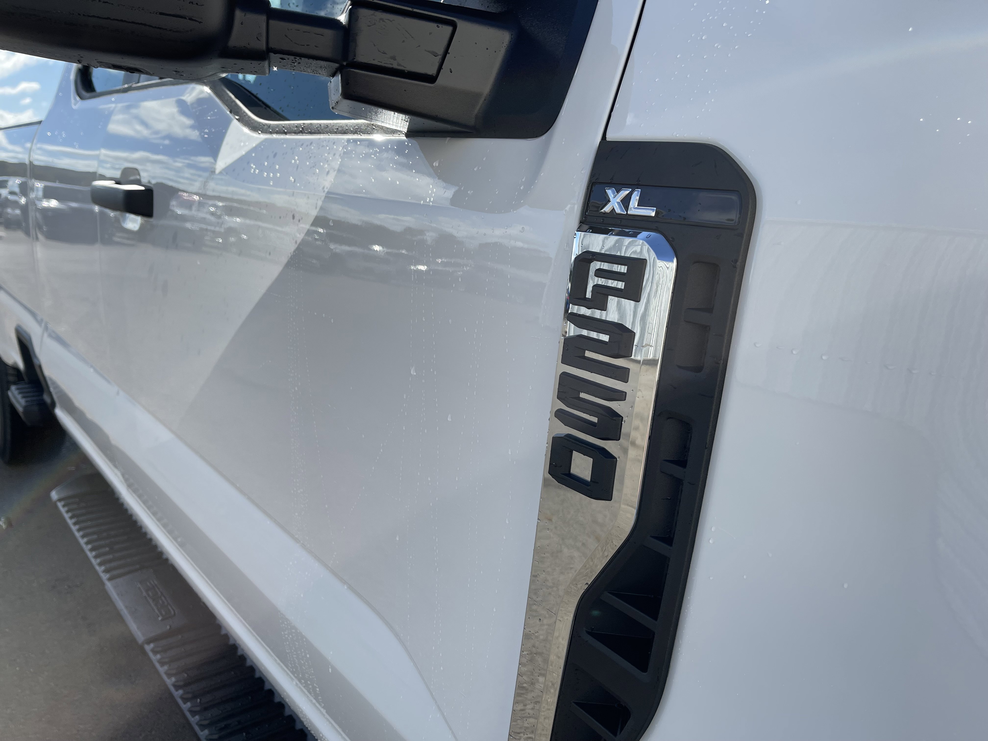 New 2026 Ford F250 XL w/ XL Chrome Package image 2