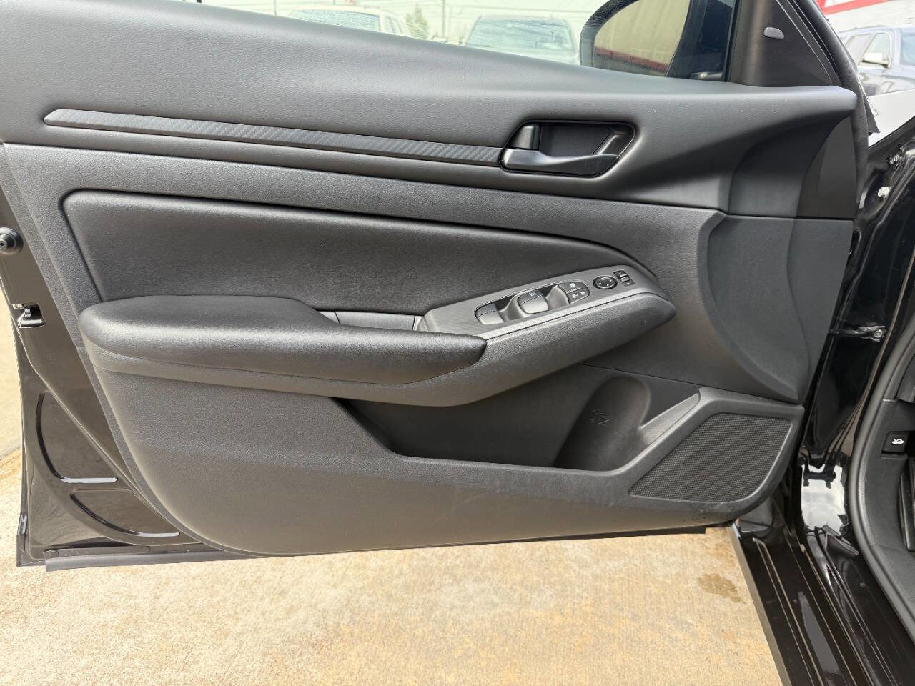 Used 2023 Nissan Altima 2.5 S image 12