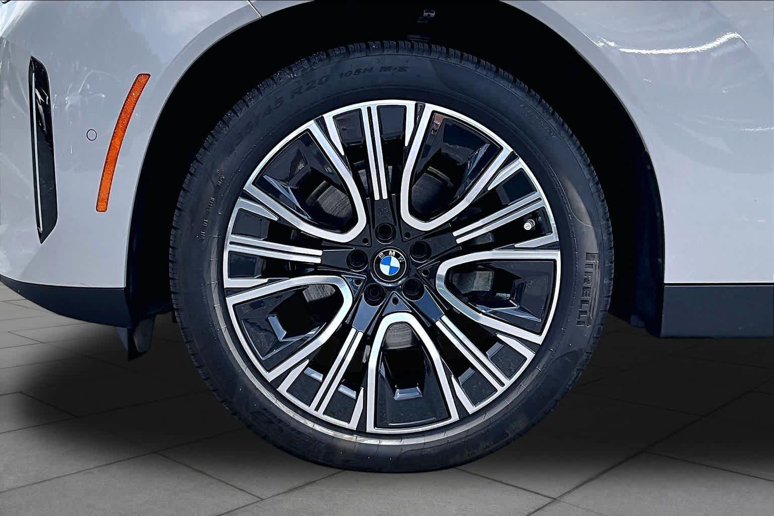 Used 2025 BMW X3 xDrive30i w/ Premium Package AWD/4WD image 11
