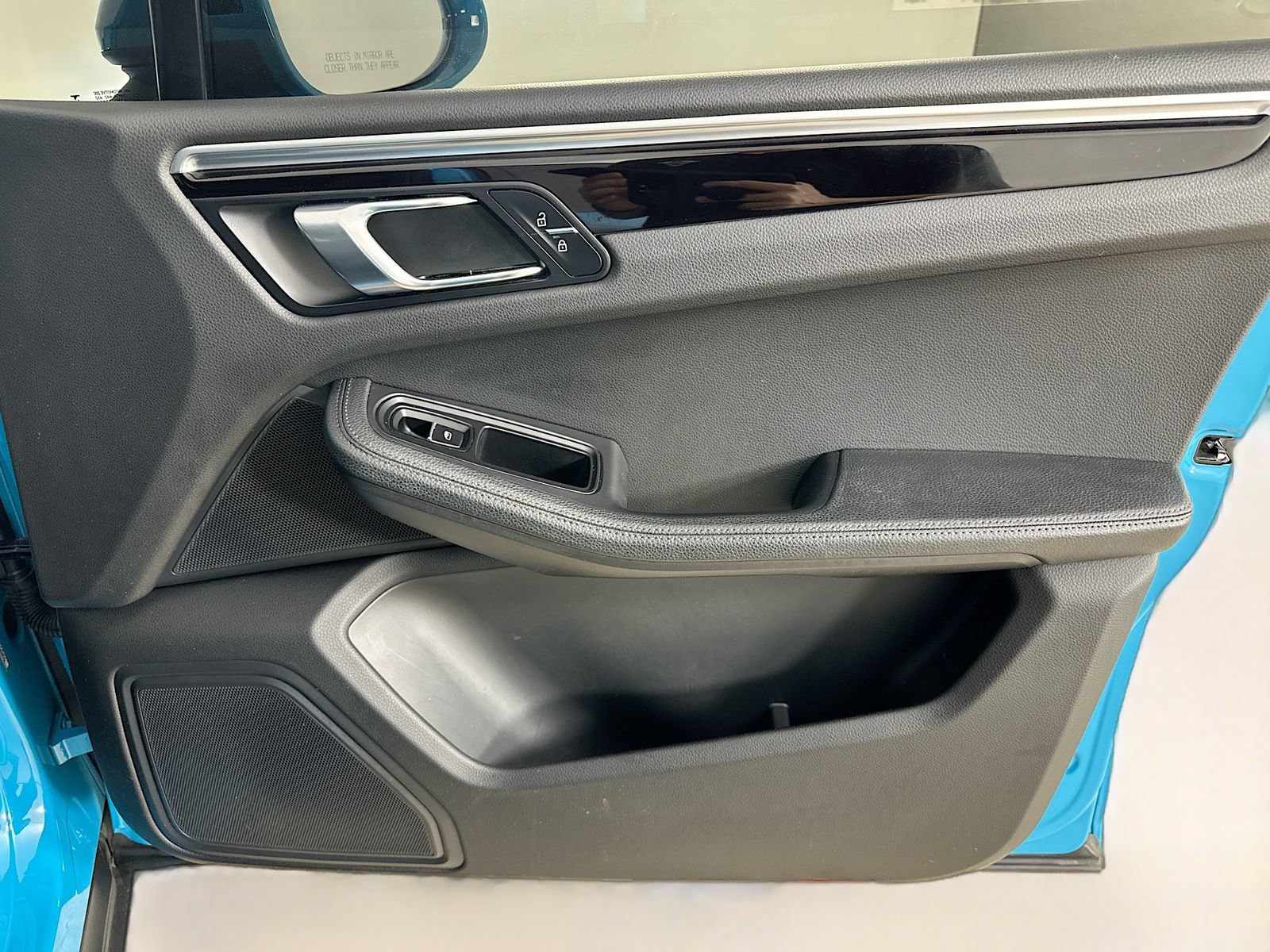 Used 2019 Porsche Macan AWD/4WD image 43