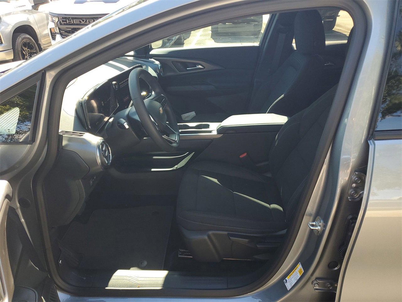 New 2026 Chevrolet Equinox EV LT image 16