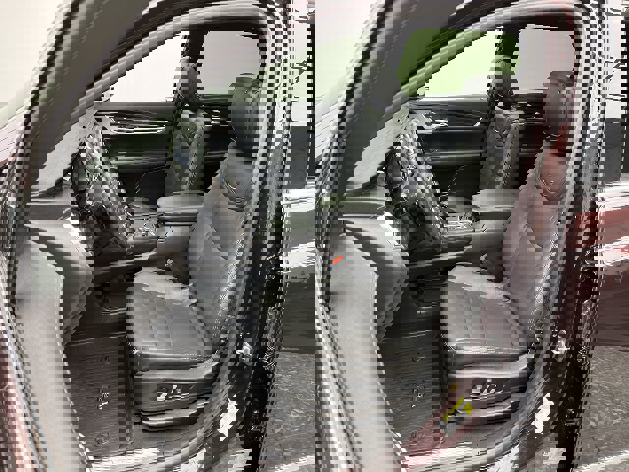 Used 2021 Cadillac XT5 Premium Luxury w/ LPO, Floor Liner Package image 11