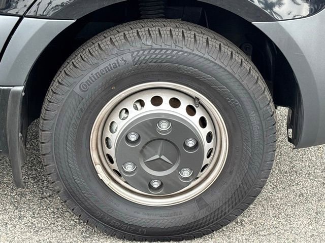 Used 2024 Mercedes-Benz Sprinter 3500 image 34