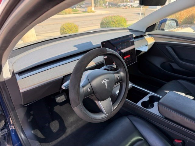 Used 2022 Tesla Model 3 Long Range AWD/4WD image 7