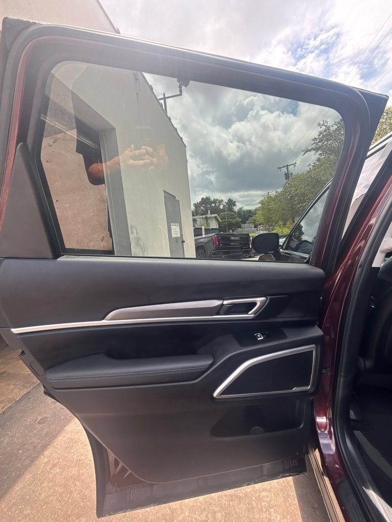 Used 2021 Kia Telluride LX FWD image 16