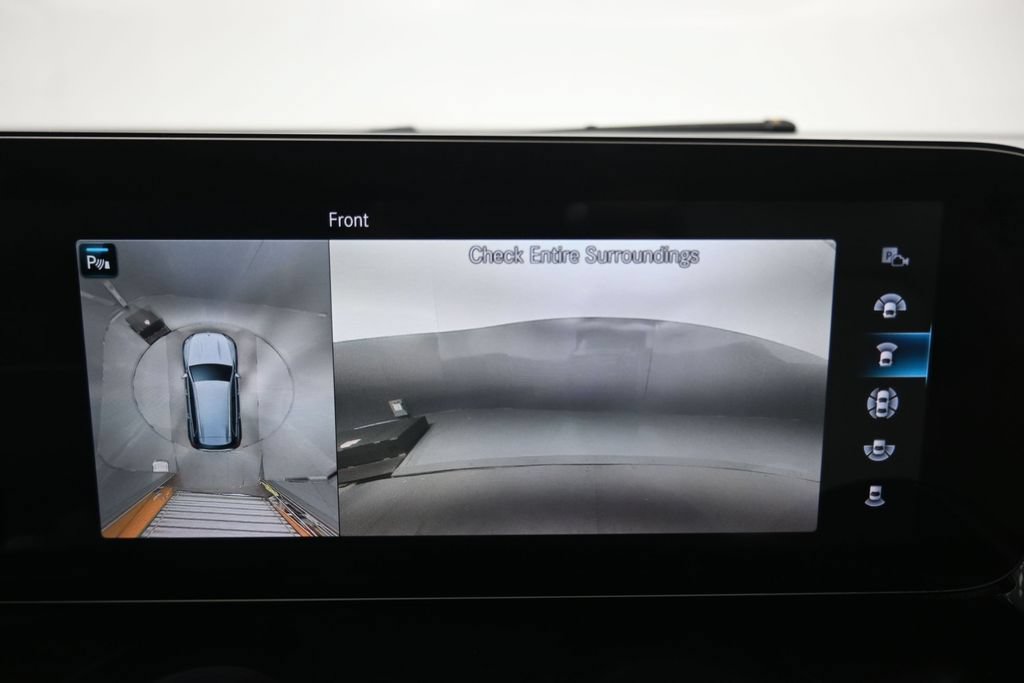 Used 2022 Mercedes-Benz GLB 250 4MATIC image 23