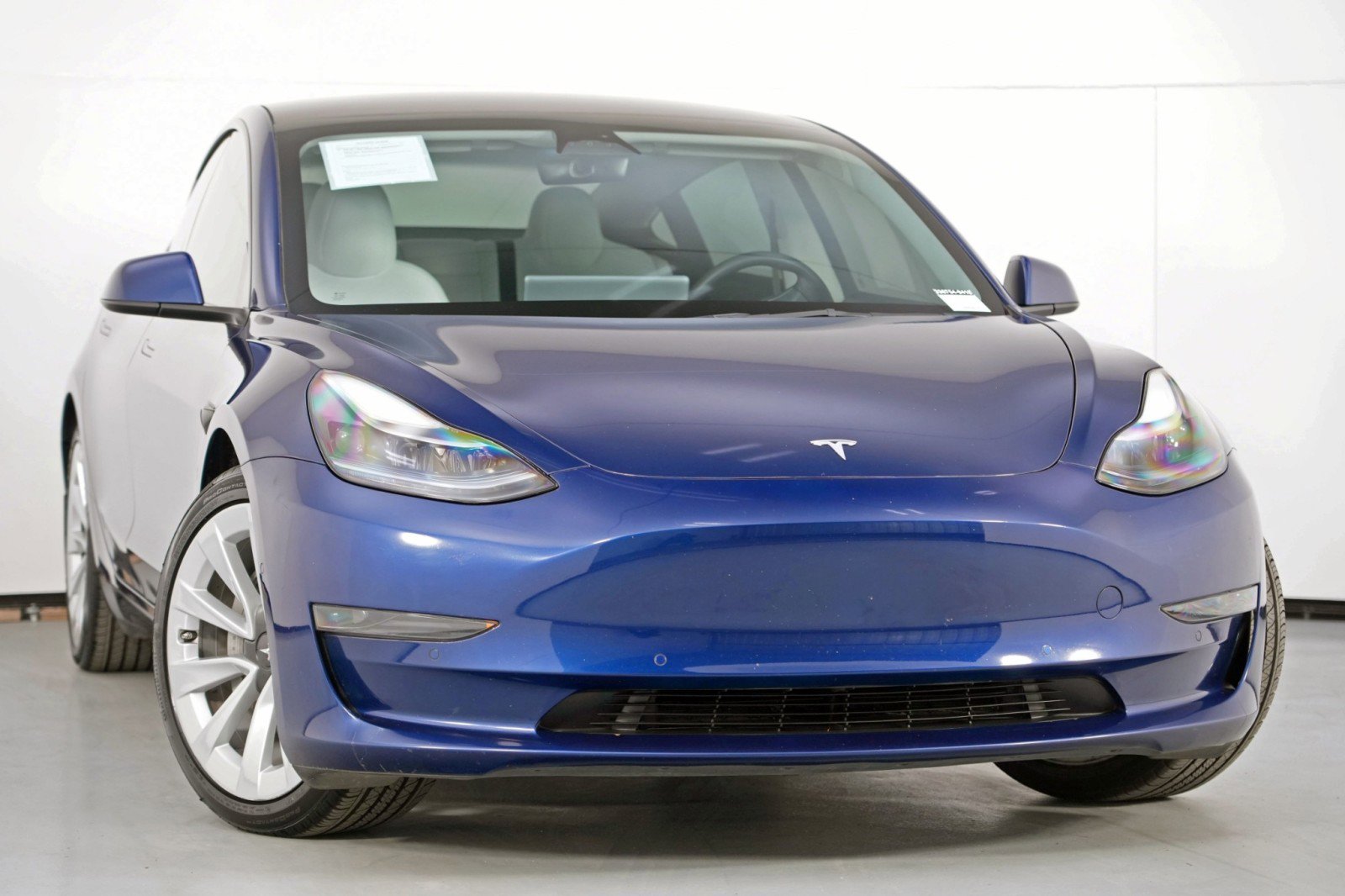 Used 2022 Tesla Model 3 image 4