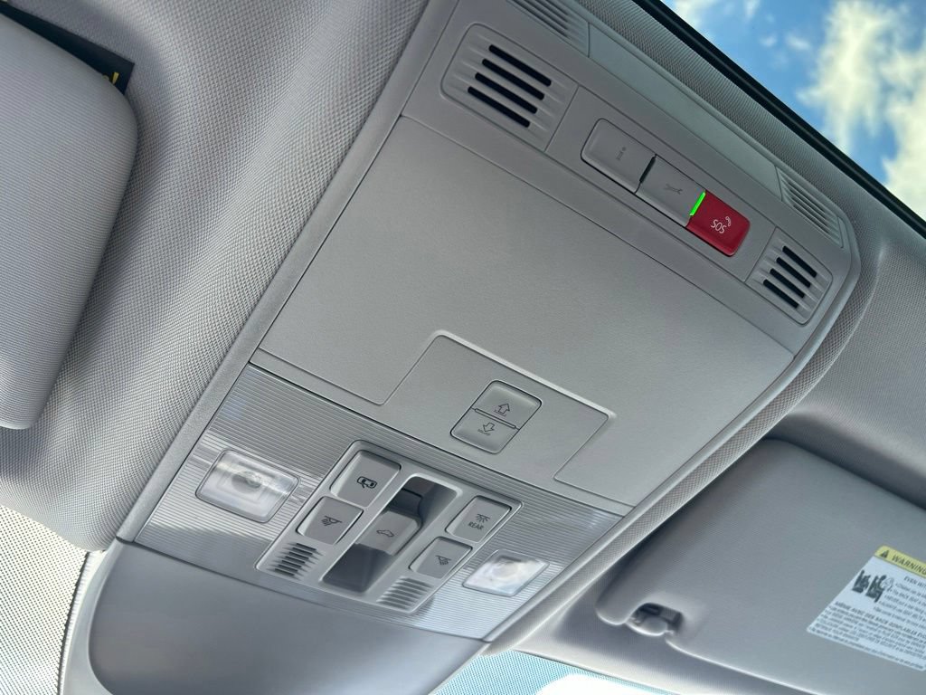 New 2026 Volkswagen Taos SEL AWD/4WD image 40