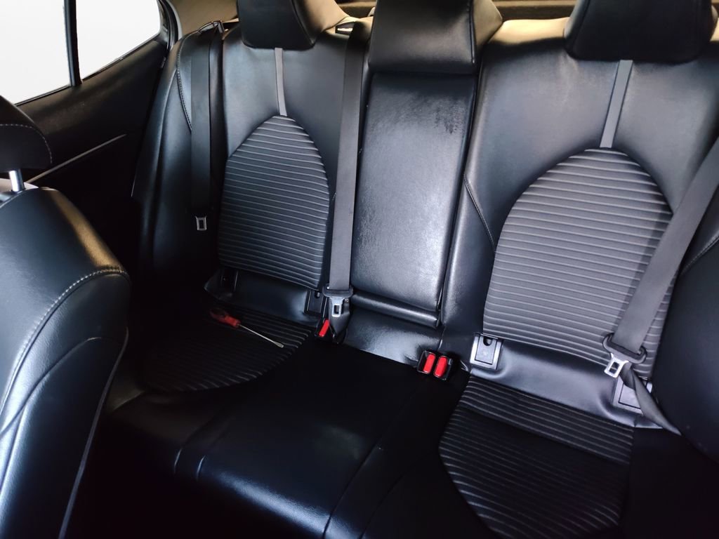 Used 2019 Toyota Camry SE image 20