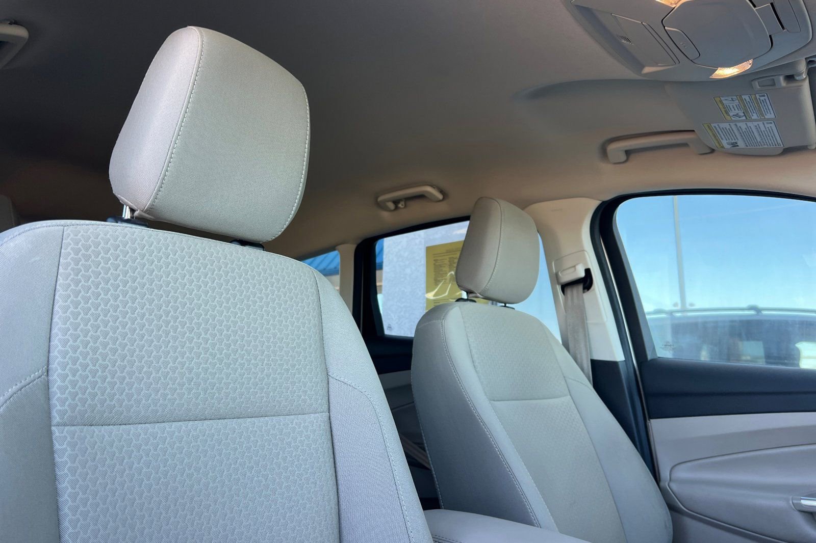 Used 2018 Ford Escape SE w/ SE Sync 3 Package image 18