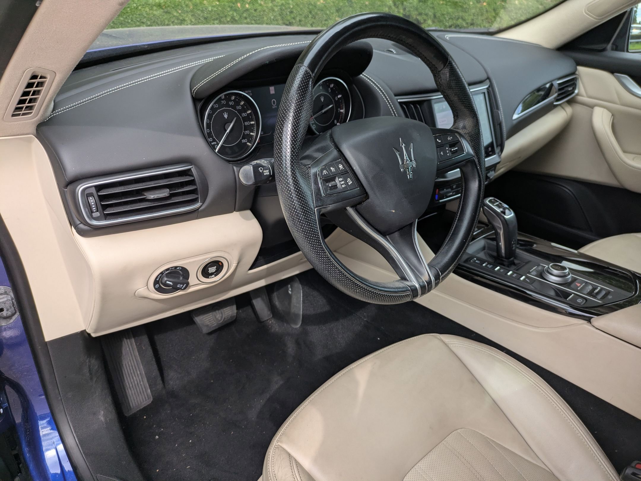 Certified 2022 Maserati Levante Modena image 11