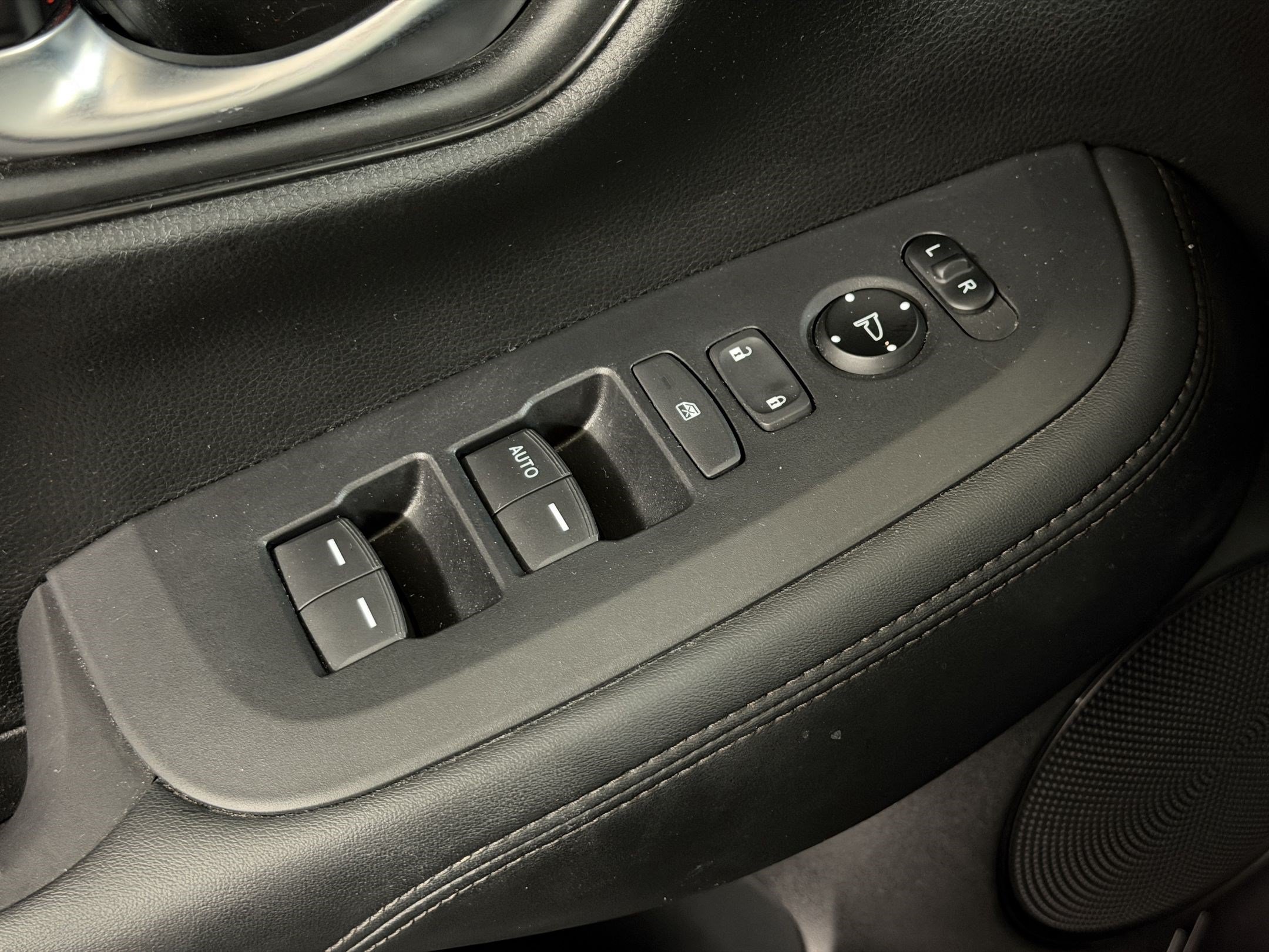Certified 2024 Honda HR-V LX image 24