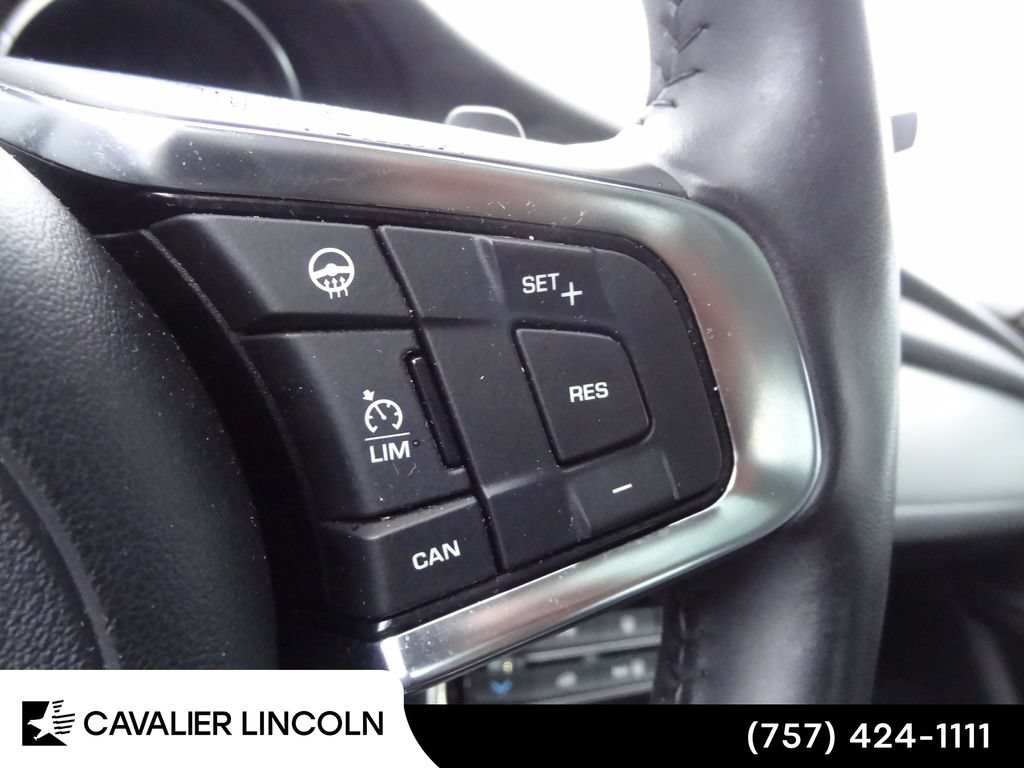 Used 2019 Jaguar XF Prestige AWD/4WD image 17