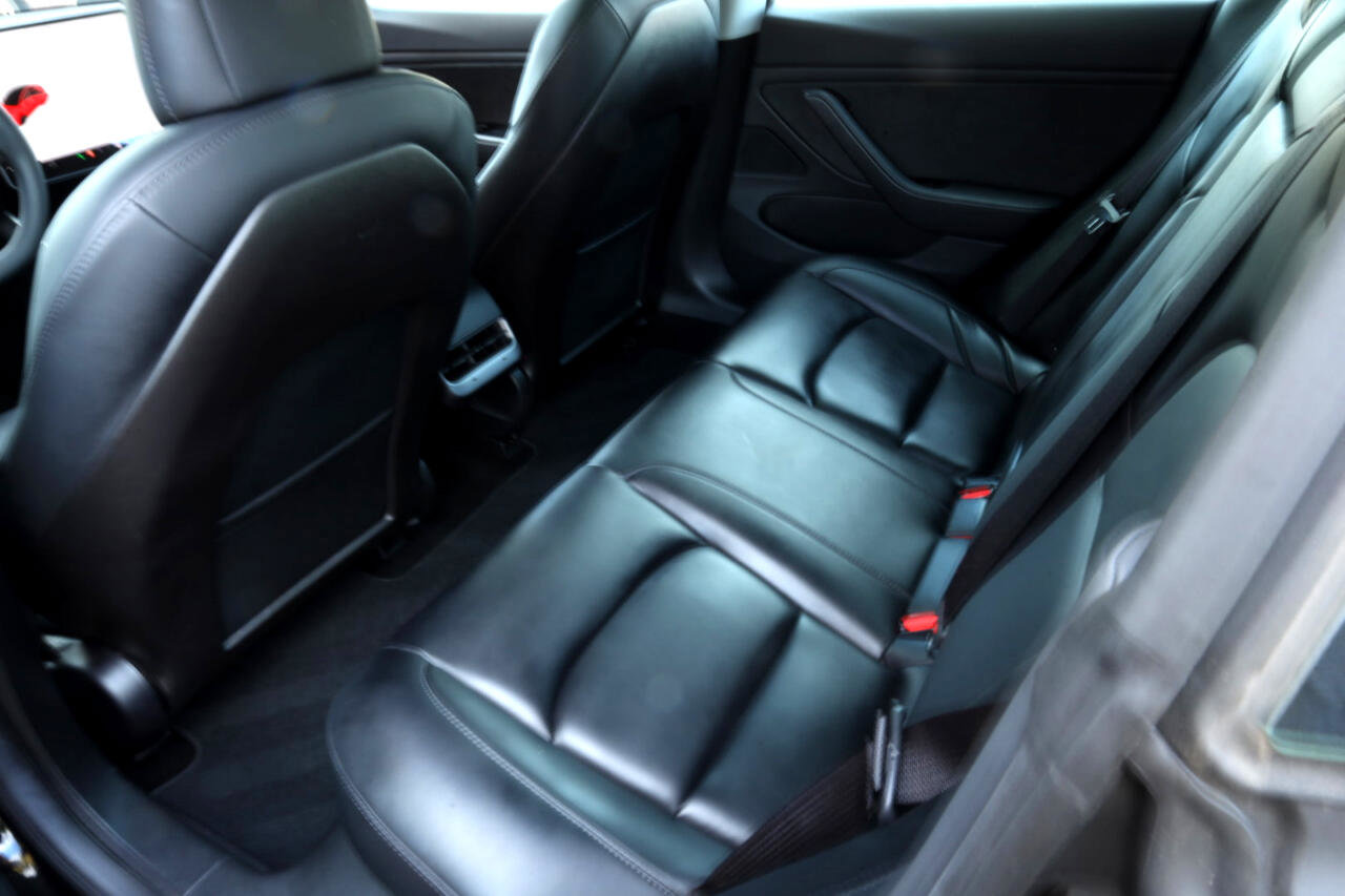 Used 2020 Tesla Model 3 Performance image 36