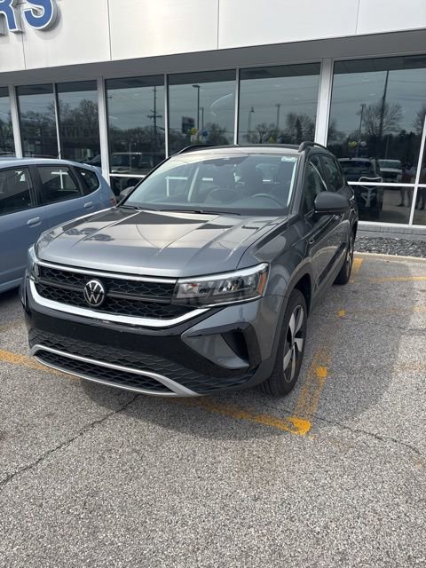 Used 2024 Volkswagen Taos S AWD/4WD image 1