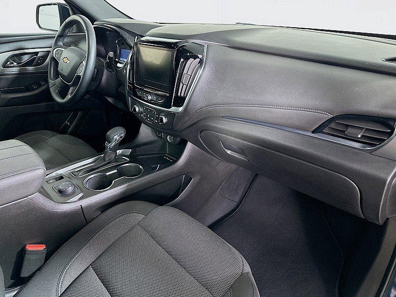 Used 2023 Chevrolet Traverse LT image 28