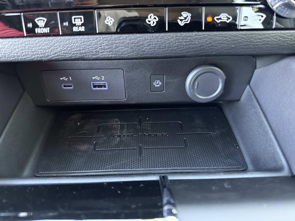 New 2025 Mitsubishi Outlander SE AWD/4WD image 30