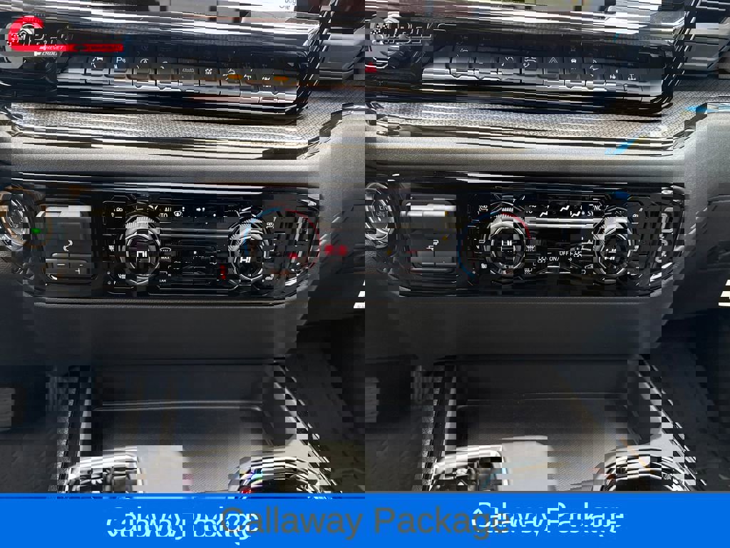 New 2025 Chevrolet Silverado 1500 ZR2 w/ Technology Package image 18