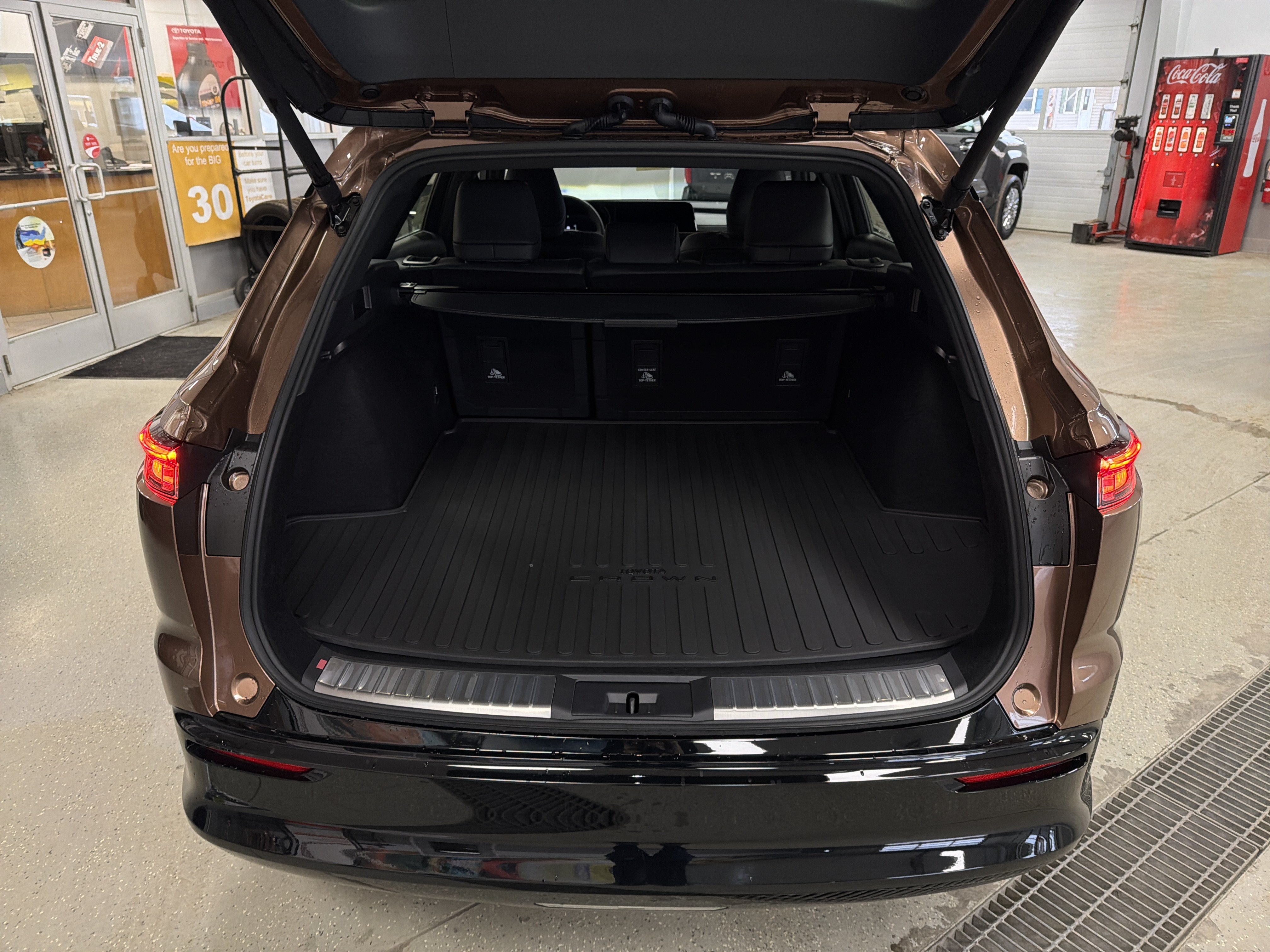 New 2025 Toyota Crown Signia AWD/4WD image 27