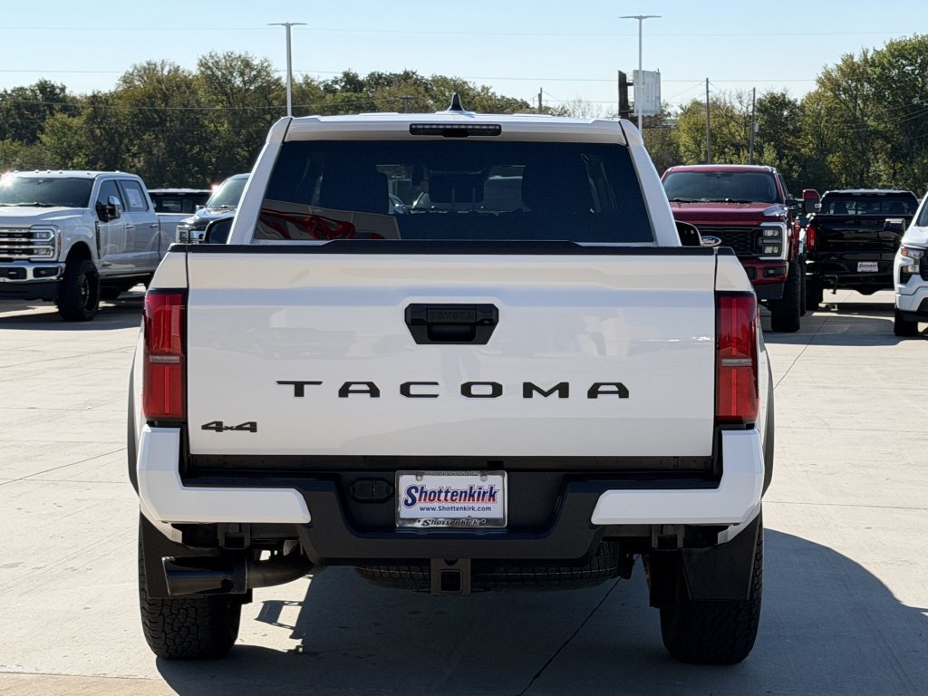 Used 2024 Toyota Tacoma TRD Off-Road AWD/4WD image 5