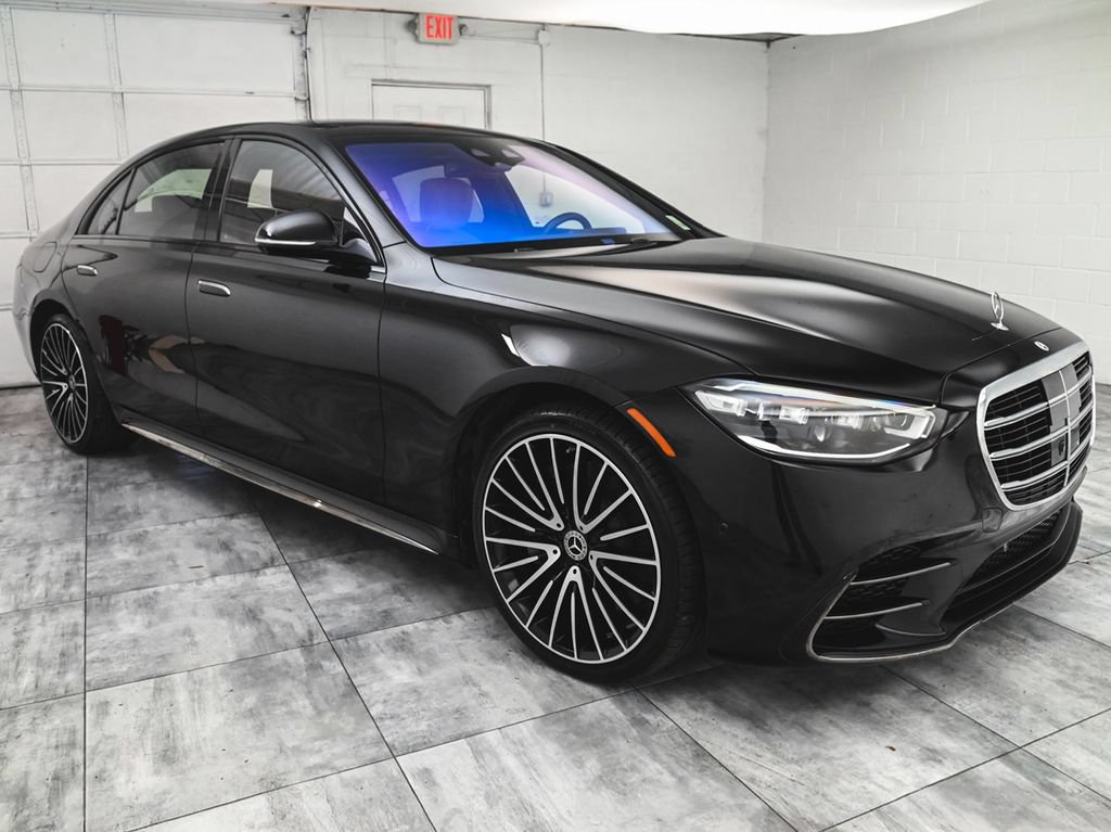 Used 2023 Mercedes-Benz S 500 4MATIC w/ AMG Line image 3