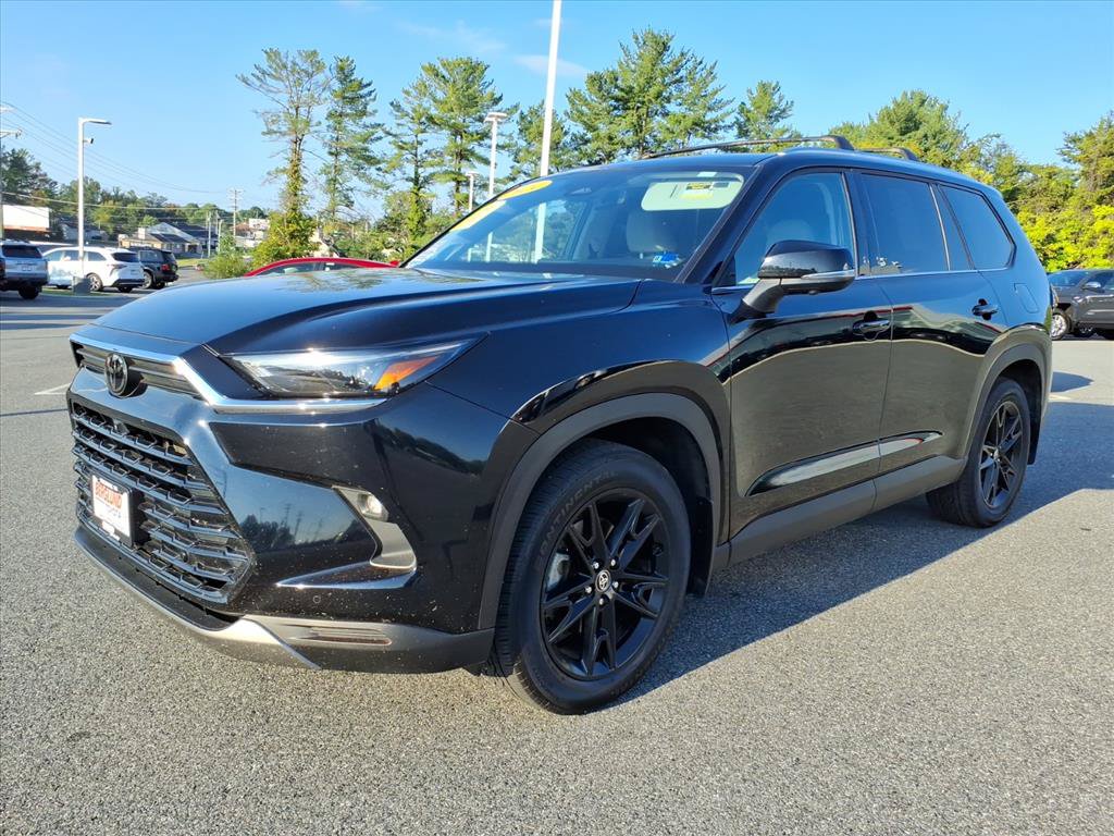 Used 2024 Toyota Grand Highlander AWD image 14