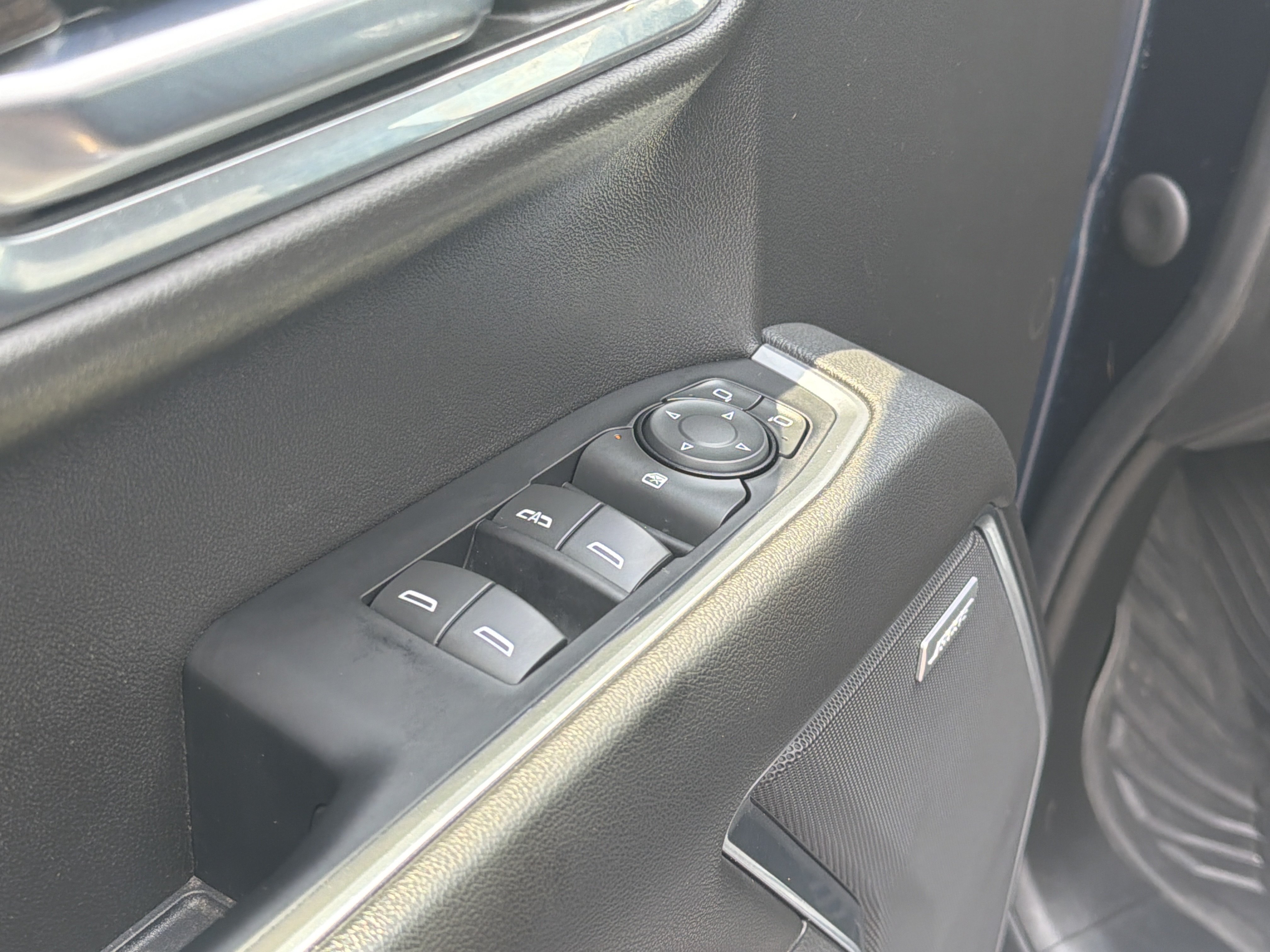 Used 2022 Chevrolet Silverado 1500 LT Trail Boss w/ Convenience Package II AWD/4WD image 23
