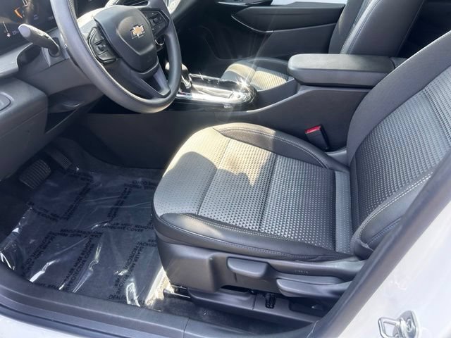 Certified 2026 Chevrolet Trax LT FWD image 8