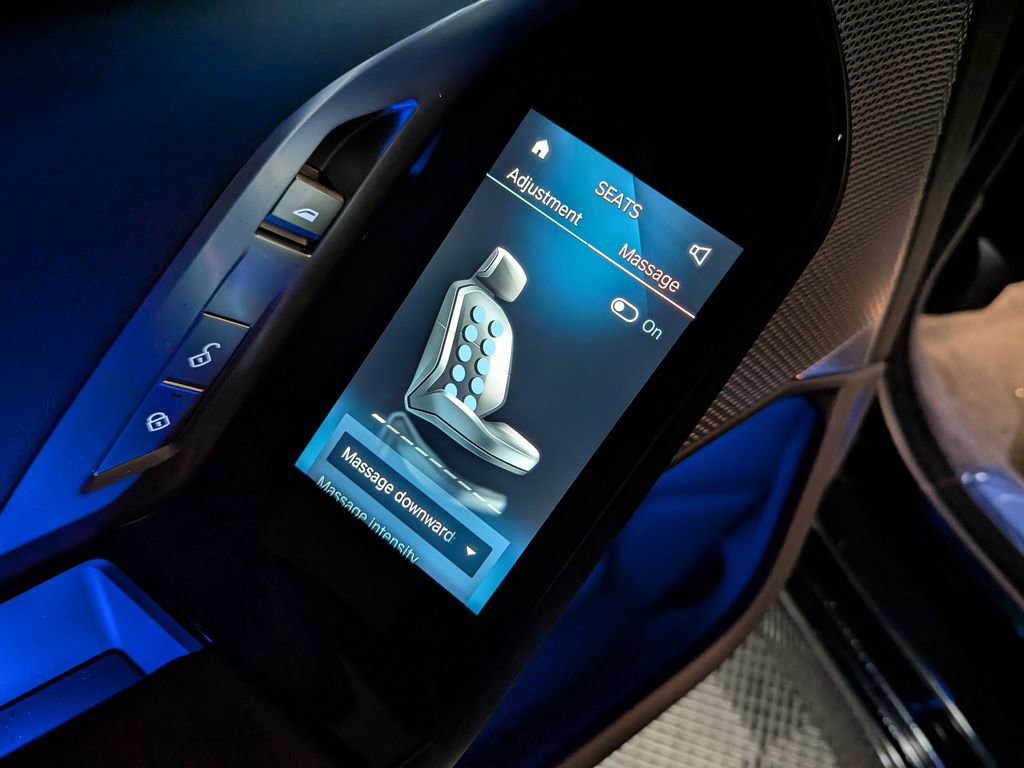 New 2026 BMW i7 xDrive60 image 37