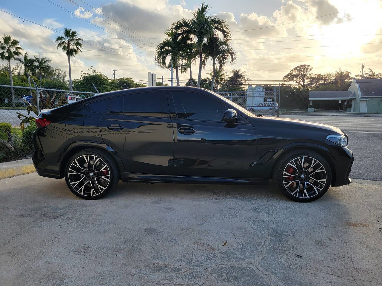 Used 2021 BMW X6 M w/ Competition Package image 5