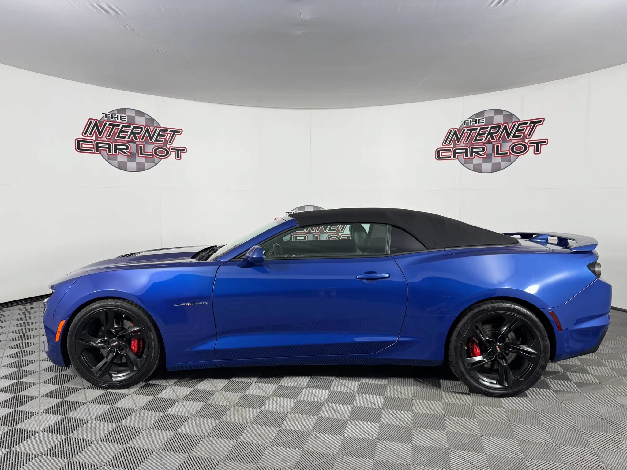 Used 2021 Chevrolet Camaro SS RWD image 7