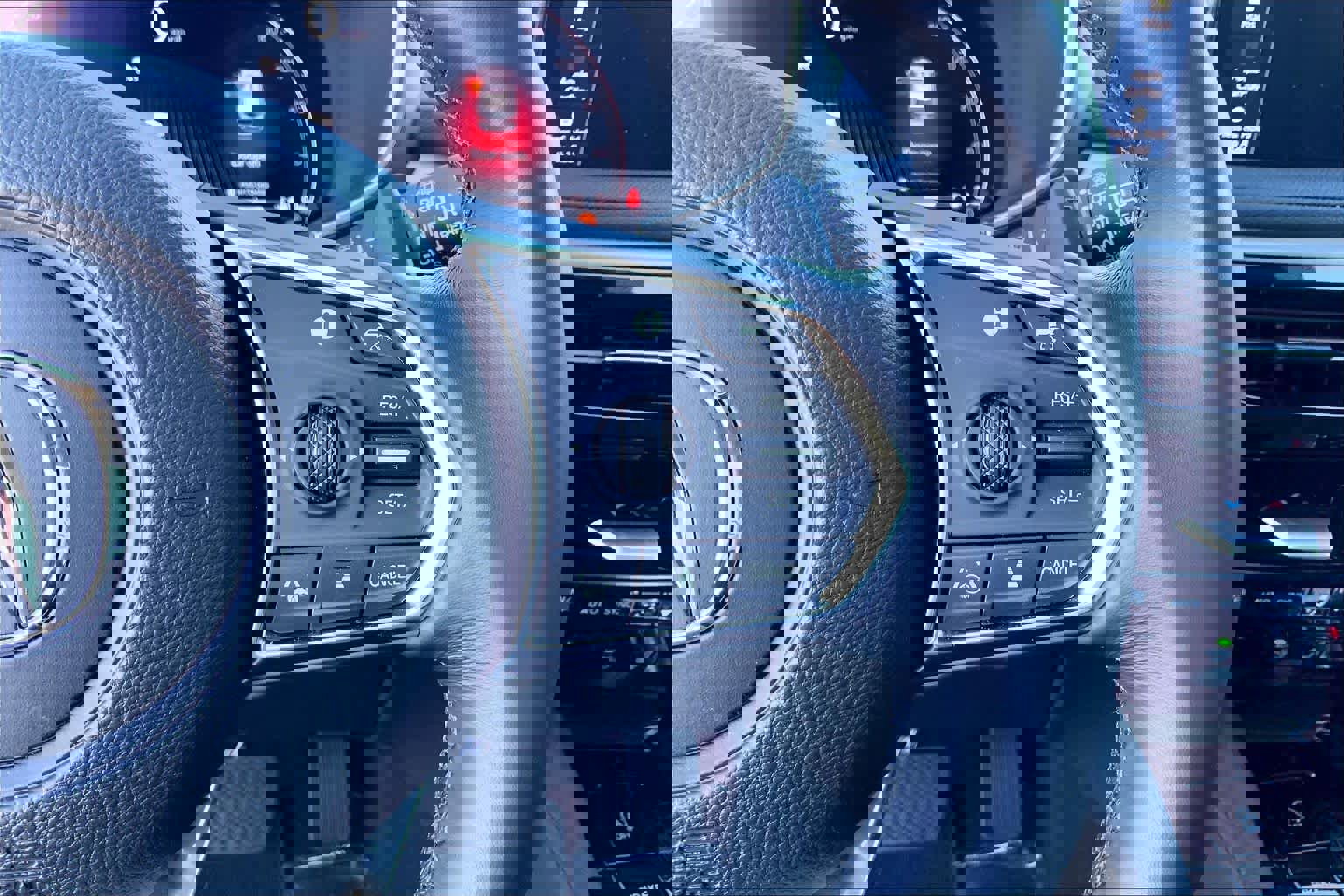 Used 2026 Acura MDX FWD image 23