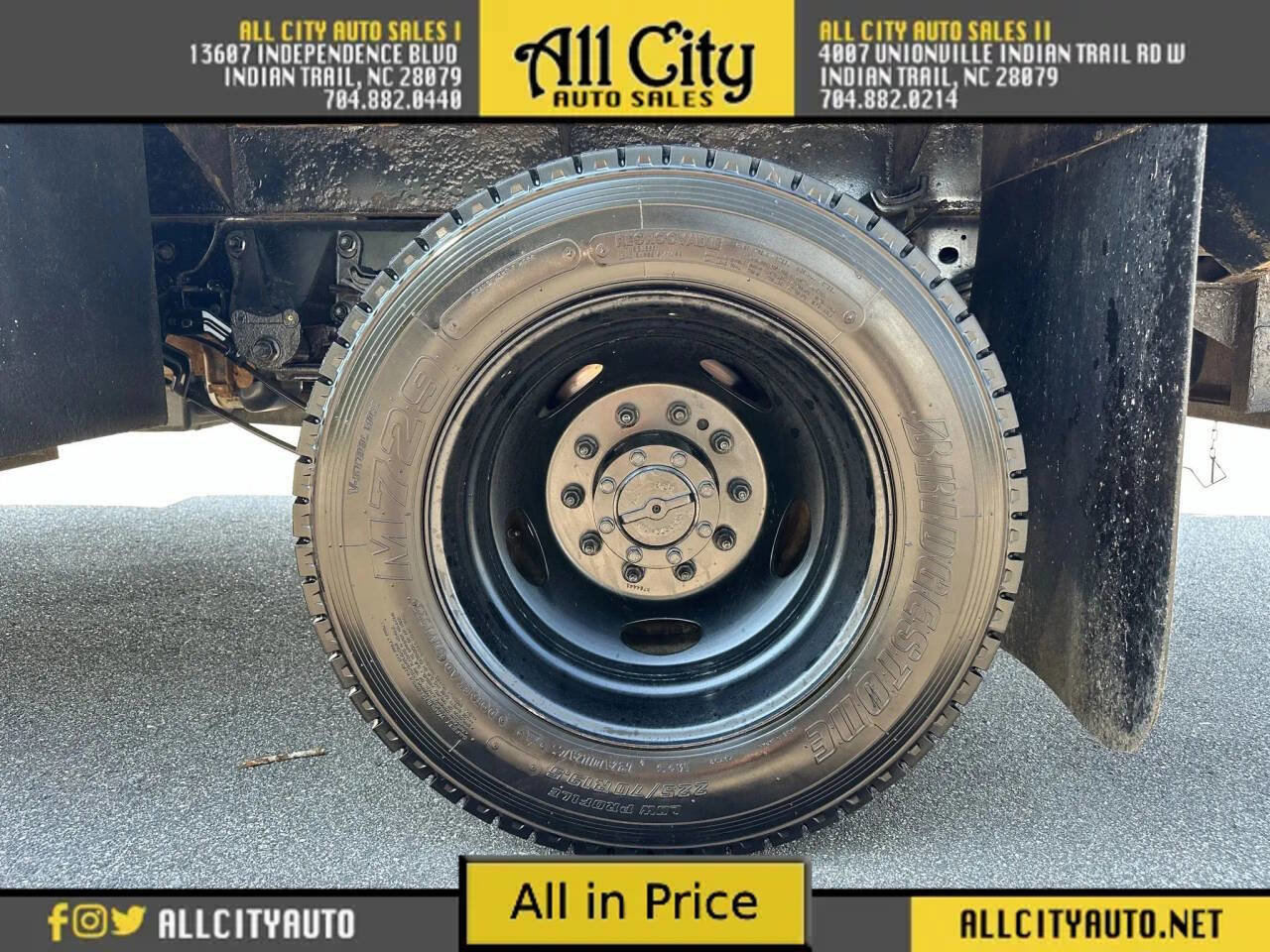 Used 2017 Ford F550 4x4 Crew Cab Super Duty image 11