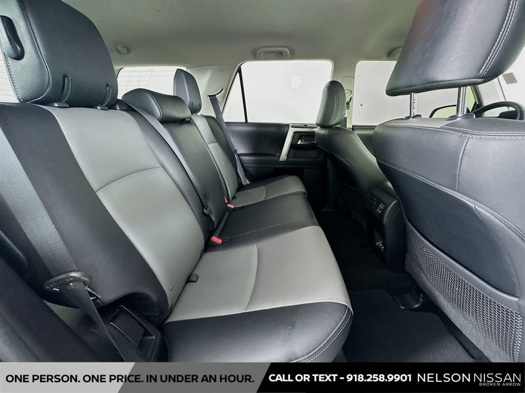 Used 2020 Toyota 4Runner SR5 Premium AWD/4WD image 27