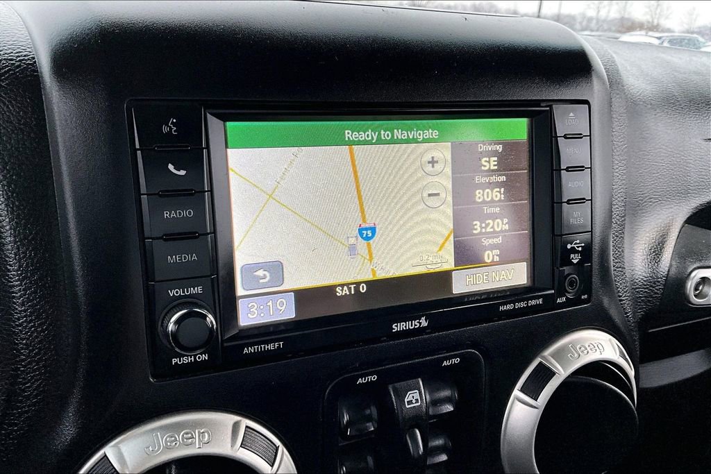 Used 2017 Jeep Wrangler Unlimited Sahara AWD/4WD image 13