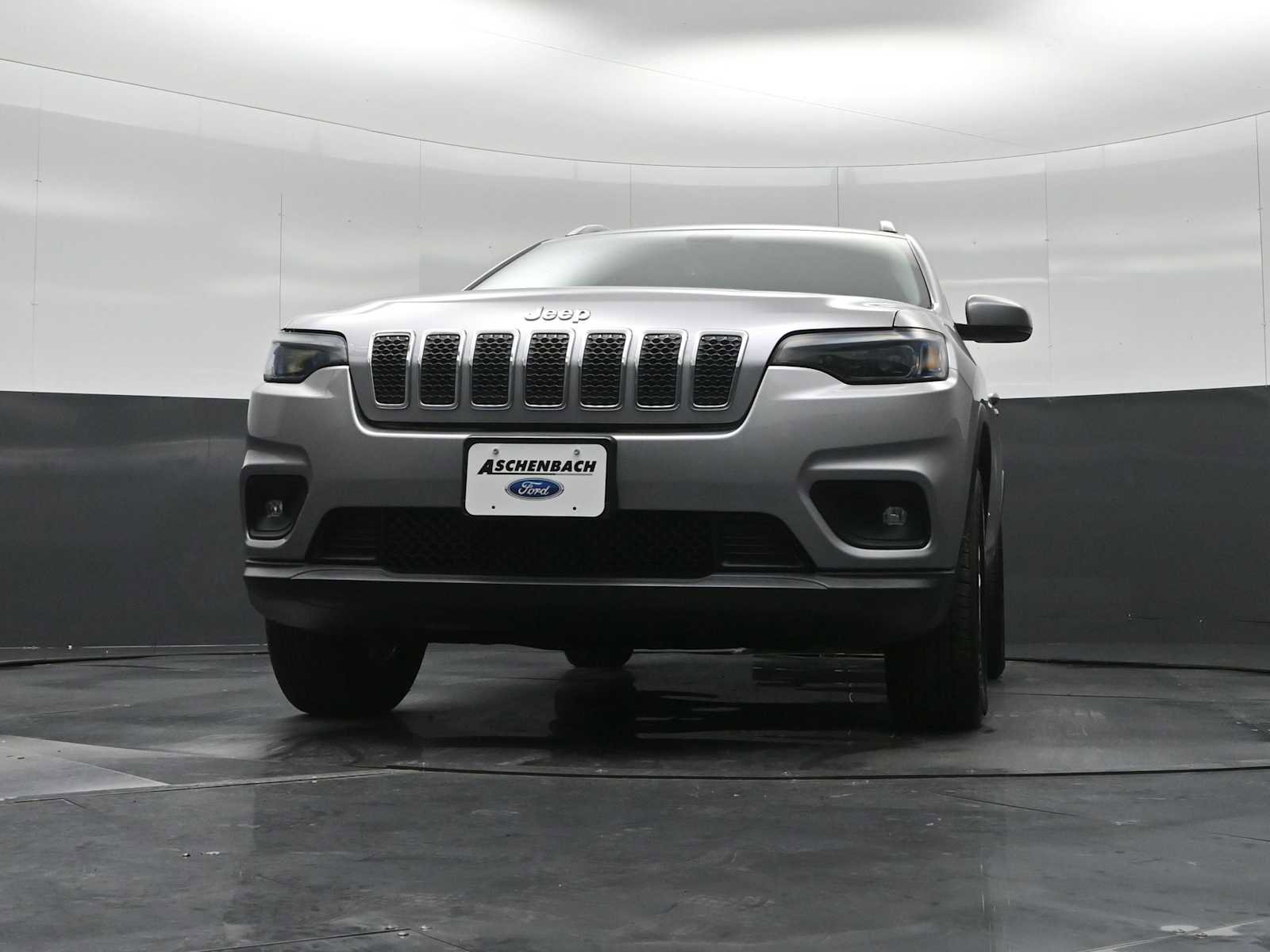 Used 2019 Jeep Cherokee Latitude Plus w/ Comfort/Convenience Group image 29